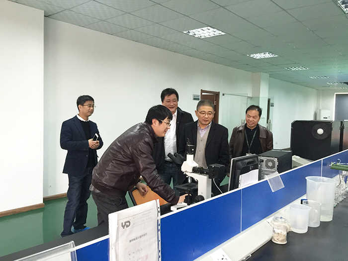 杭州余杭經濟技術開發區黨委書記沈昱蒞臨勇電照明參觀指導